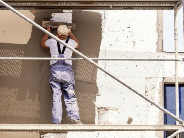 Application d'enduits par notre entreprise.